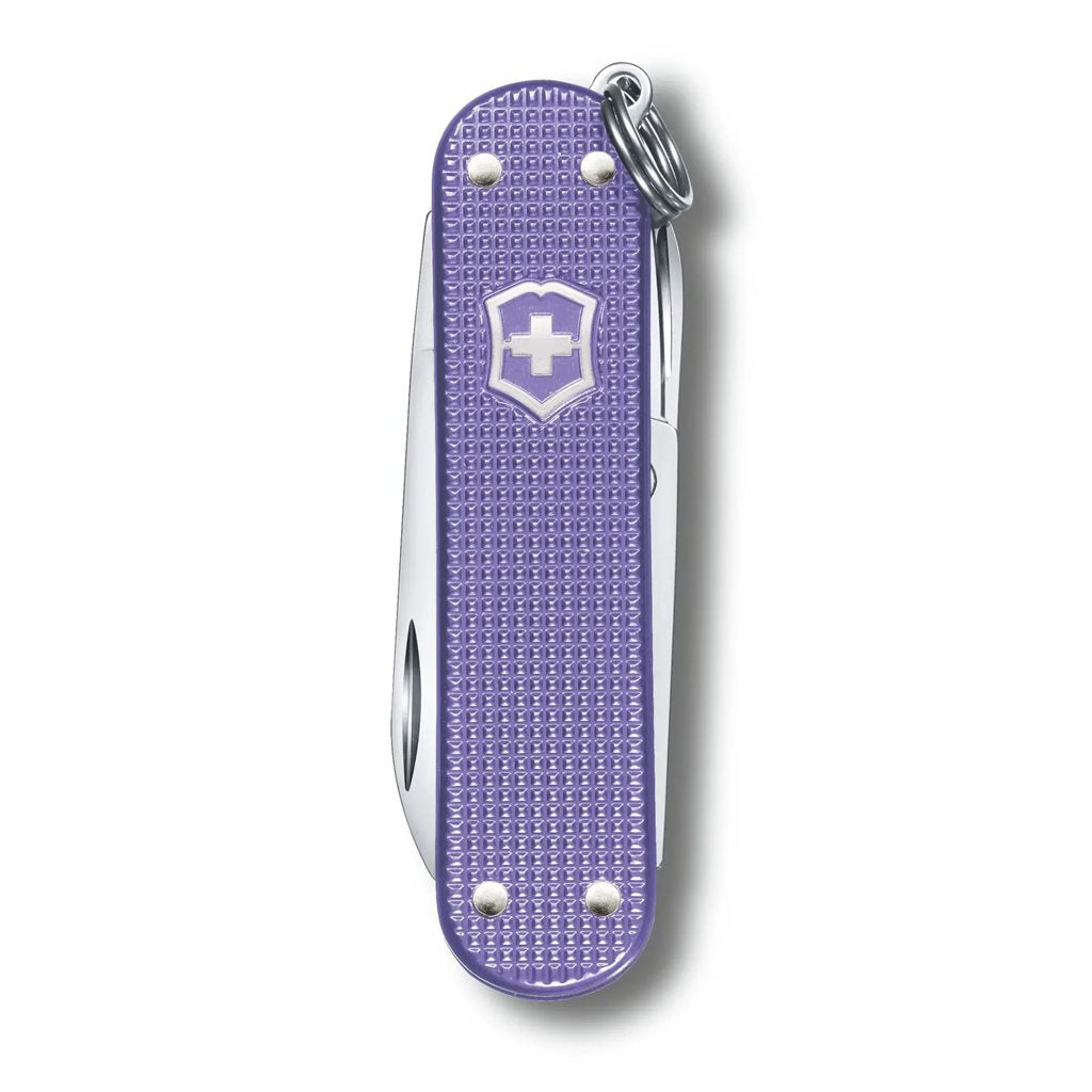 Navaja Victorinox Classic SD Alox 58mm Sweet Berry con acabado anodizado y 5 funciones