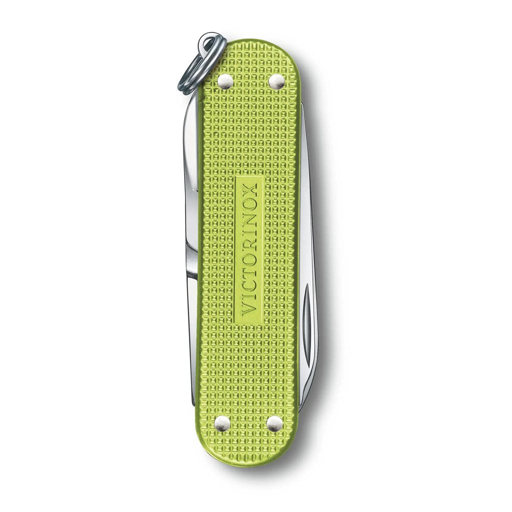 Navaja Victorinox Classic SD Alox 58mm Sweet Berry con acabado anodizado y 5 funciones