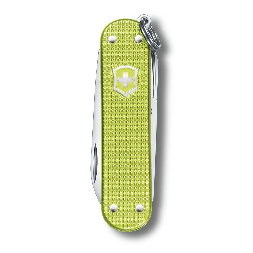 Navaja Victorinox Classic SD Alox 58mm Sweet Berry con acabado anodizado y 5 funciones