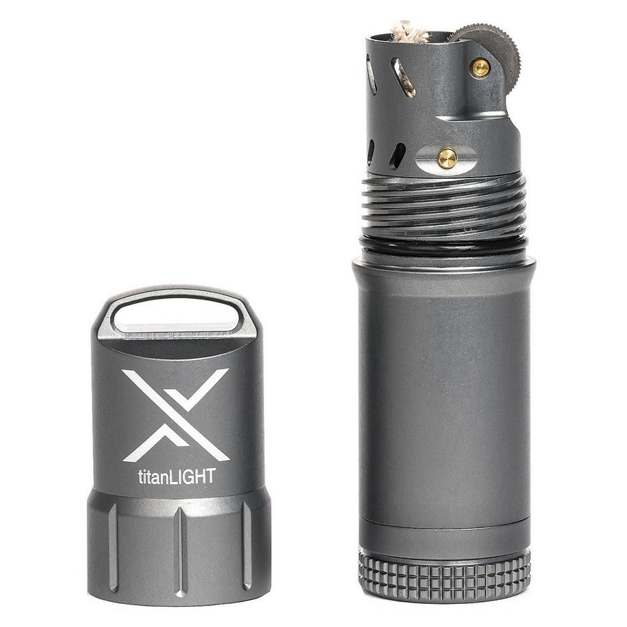 Encendedor titanLIGHT™ negro resistente al agua, cuerpo de aluminio, 86×25 mm