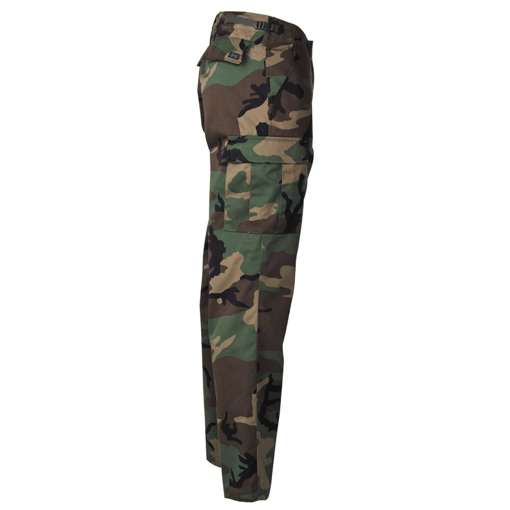 Pantalones BDU corte US camuflaje Woodland 65% poliéster 35% algodón