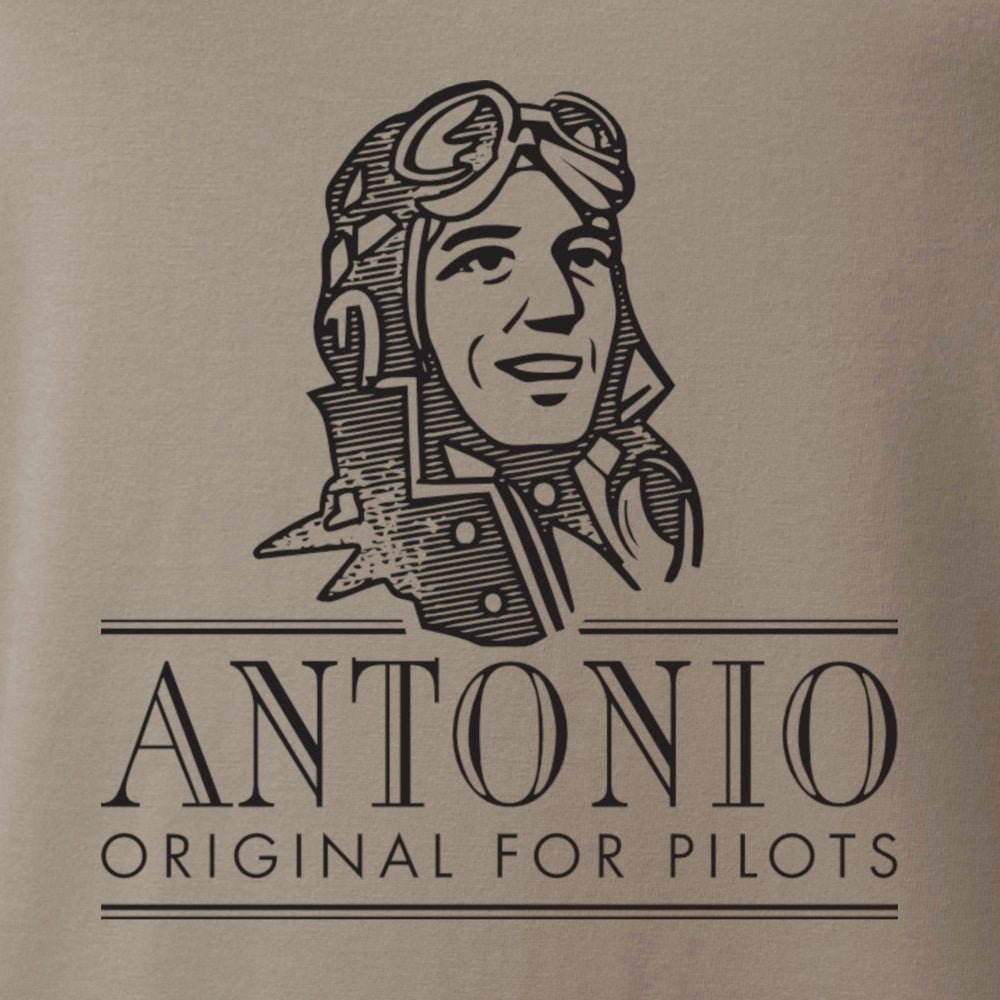 Camiseta marrón en homenaje al aviador checo Metod Vlach