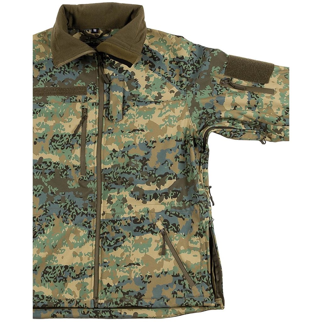 Chaqueta softshell High Defence en camuflaje austriaco 03, vista frontal