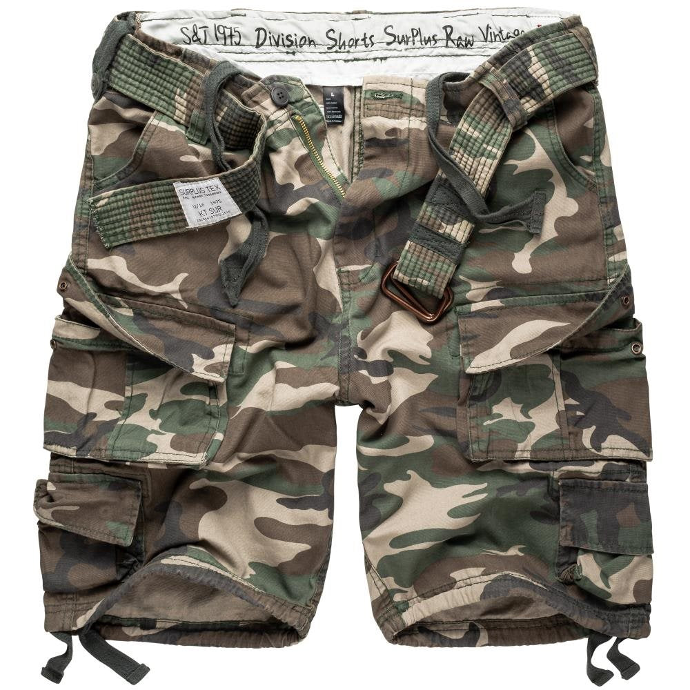 Bermudas DIVISION Woodland con múltiples bolsillos y cinturón incluido