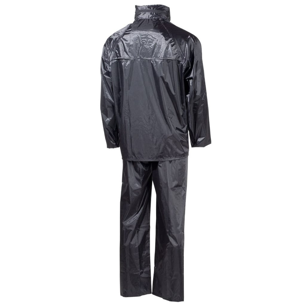 Conjunto impermeable negro, chaqueta con capucha integrada y pantalones. 100% poliester