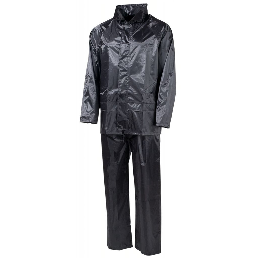 Conjunto impermeable negro, chaqueta con capucha integrada y pantalones. 100% poliester