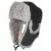 Gorro con orejeras (beranice) de piel de conejo negra