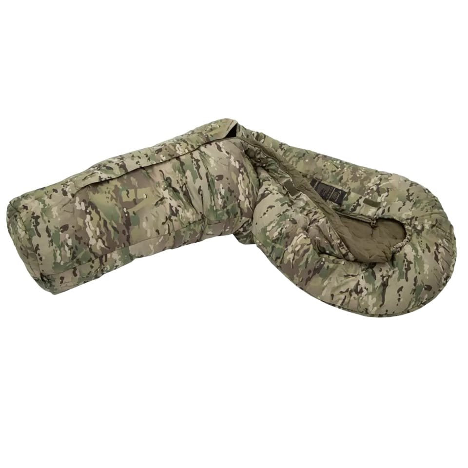 Imagen del saco de dormir DEFENCE 4 en forma de momia, usado por varios ejércitos de la OTAN.