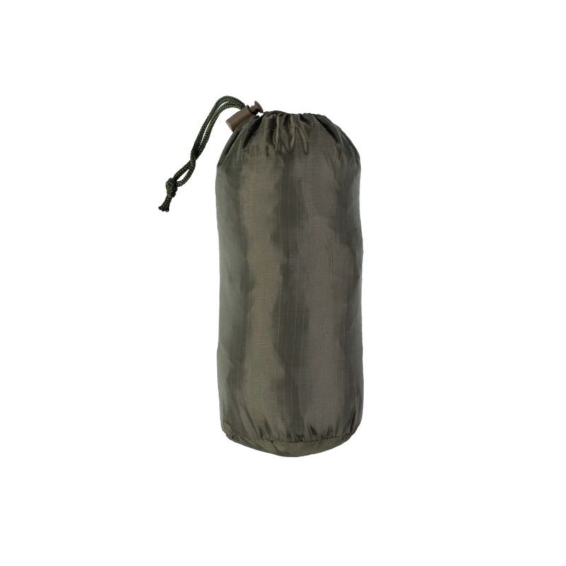 Imagen del poncho ligero BASIC rip-stop verde