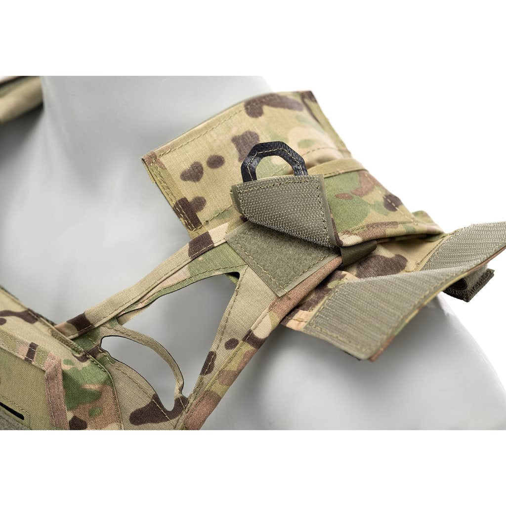Portaplacas VESTA REAPER, diseño modular con corte láser compatible con MOLLE/PALS