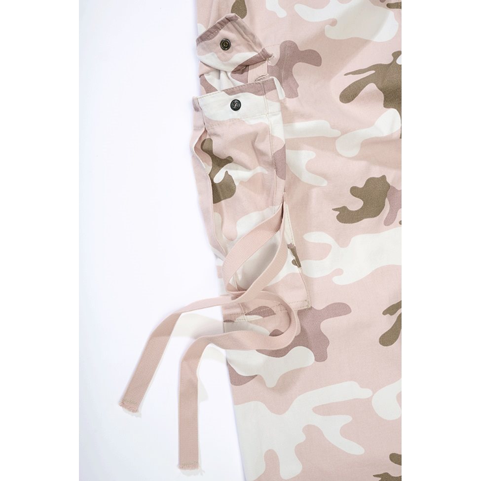 Pantalones M65 CANDY CAMO para mujer, corte holgado con estampado camuflaje y bolsillos con solapa