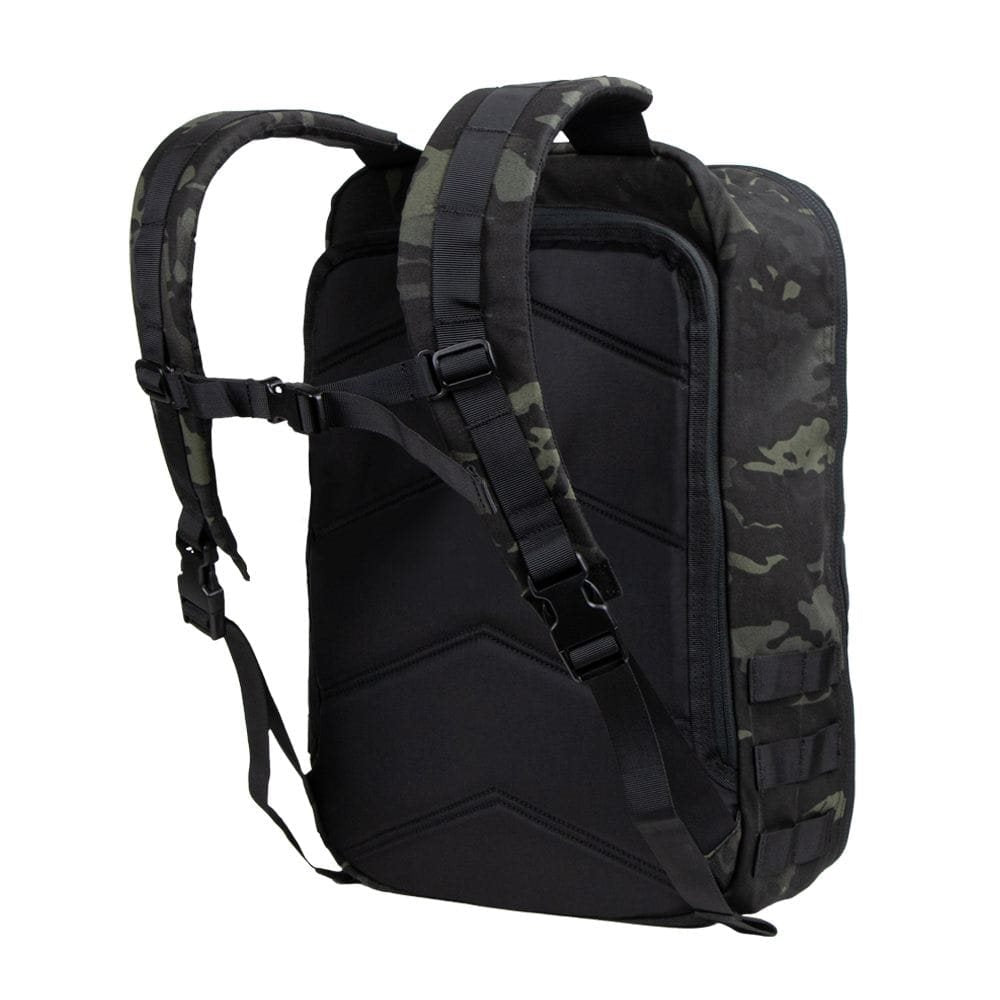 Mochila PRIME PACK MULTICAM® BLACK, vista frontal, capacidad 21 litros