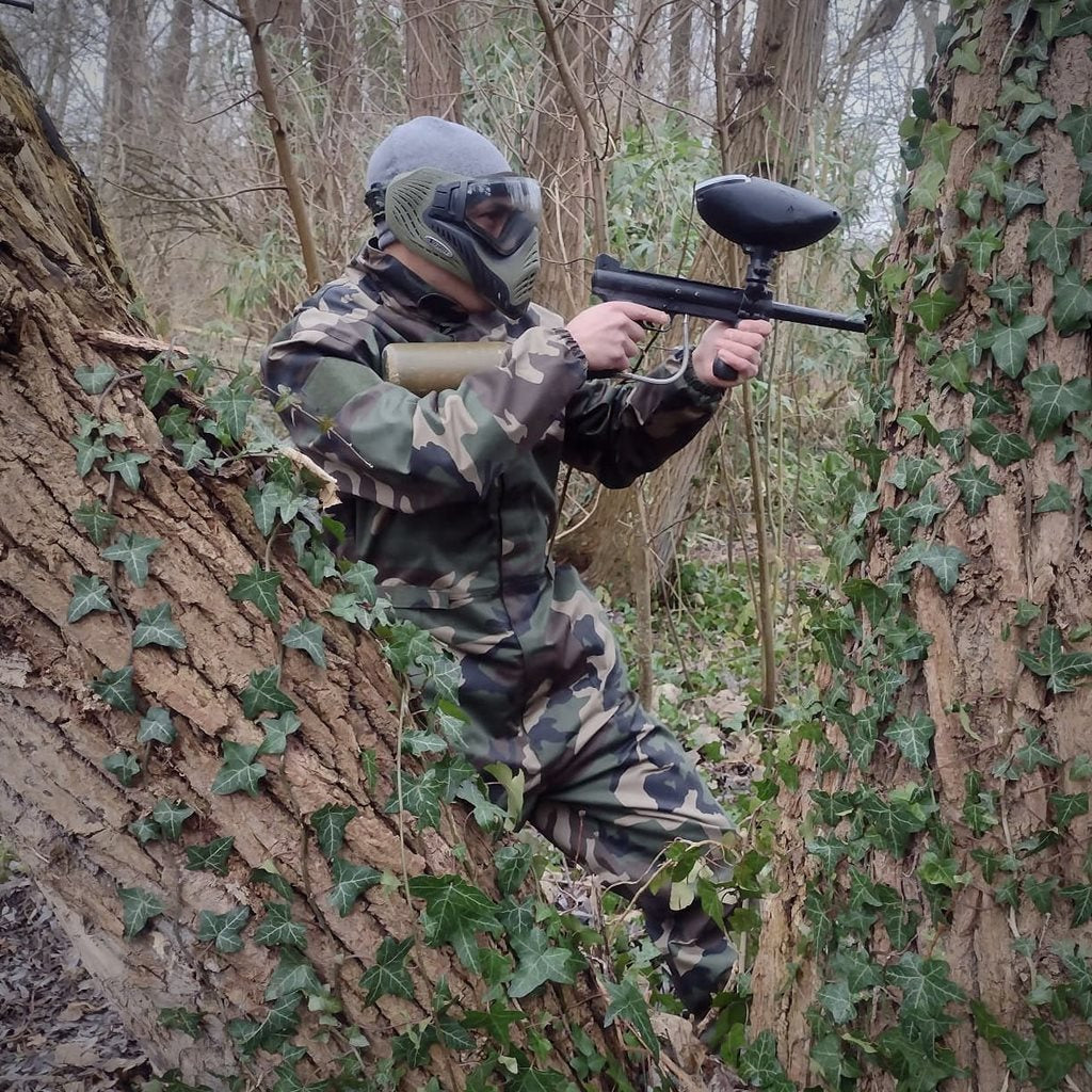 Mono Paintball Woodland - protección para paintball y airsoft