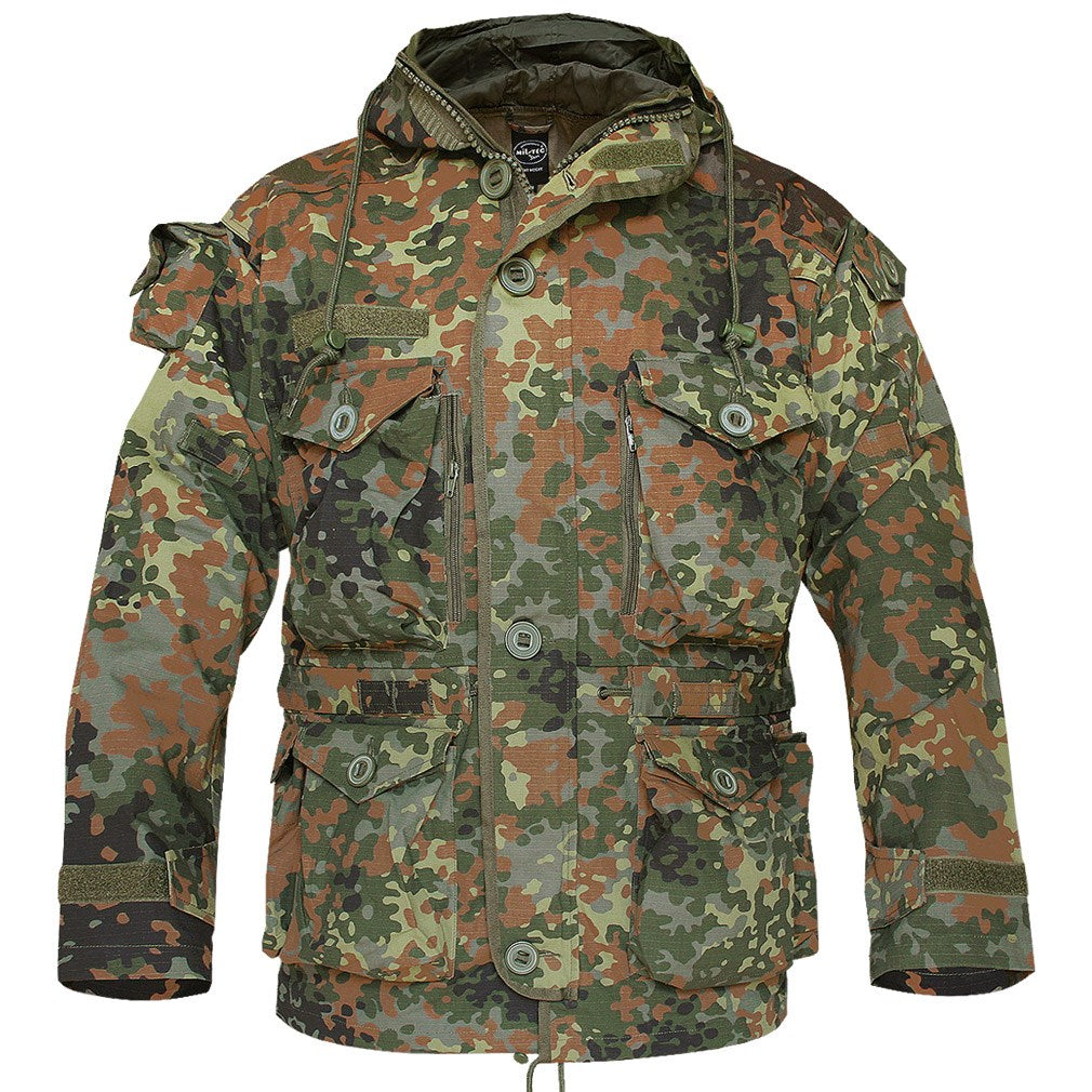Chaqueta ligera con capucha Flecktarn, cierre frontal y múltiples bolsillos (11631021)
