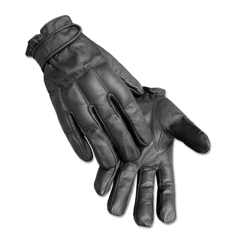 Guantes tácticos DEFENDER negros de cuero con protecciones en los nudillos y cierre de velcro