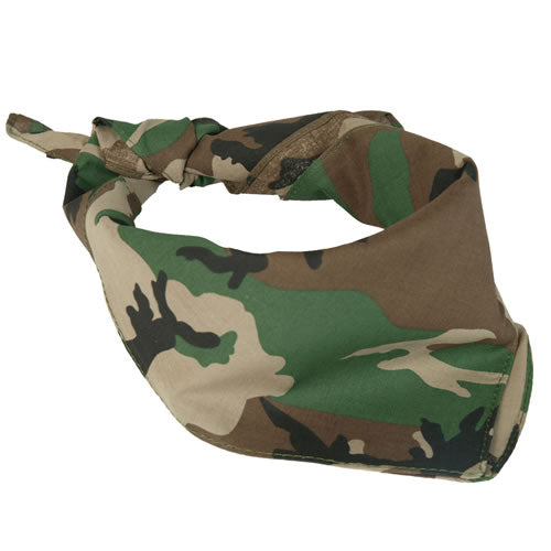 Pañuelo cuatro puntas WOODLAND de algodón camuflaje 55x55 cm