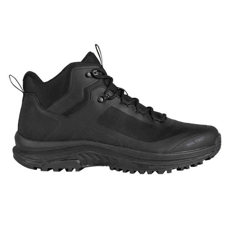 Botas tobilleras ASSAULT MID negras, vista lateral con suela de goma