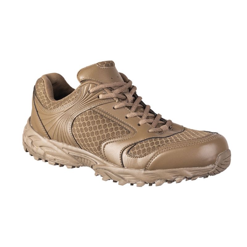 Calzado GERMAN Outdoor Sport COYOTE. Material transpirable con piel, suela de goma y plantilla EVA con gel.