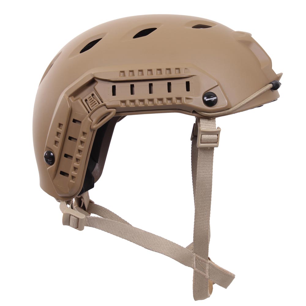 Casco ADVANCED plástico ABS negro con orificios de ventilación