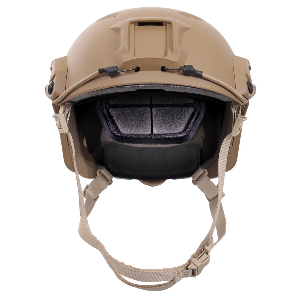 Casco ADVANCED plástico ABS negro con orificios de ventilación