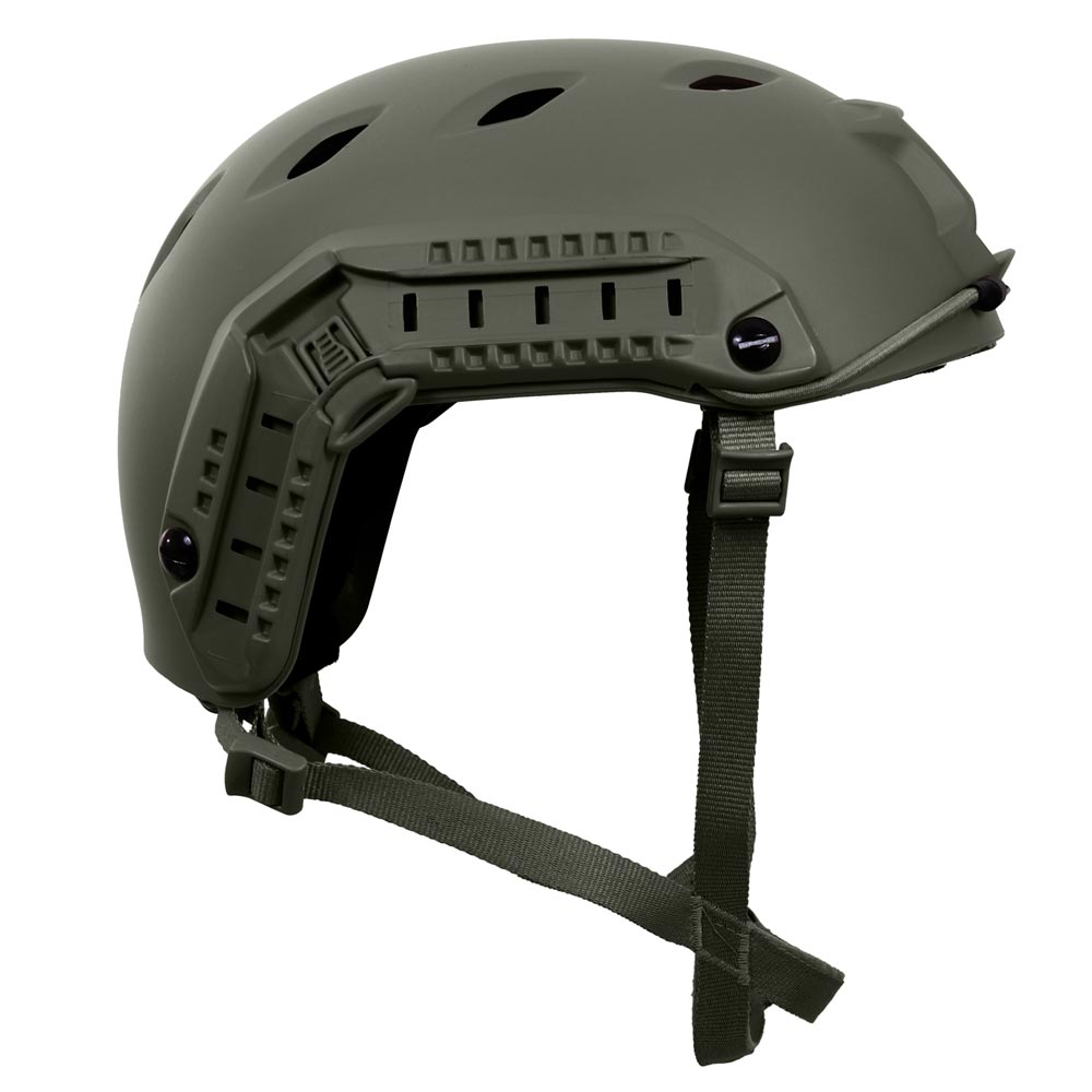 Casco ADVANCED plástico ABS negro con orificios de ventilación