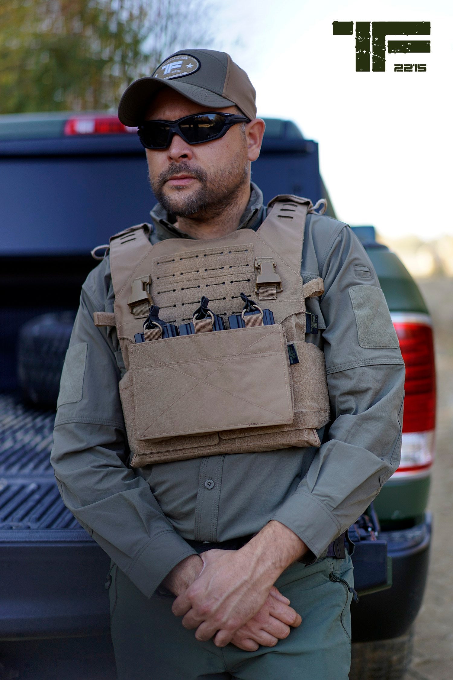 Chaleco táctico modular Cordura 500D color coyote, portaplacas compatible con MOLLE/PALS y placas SAPI