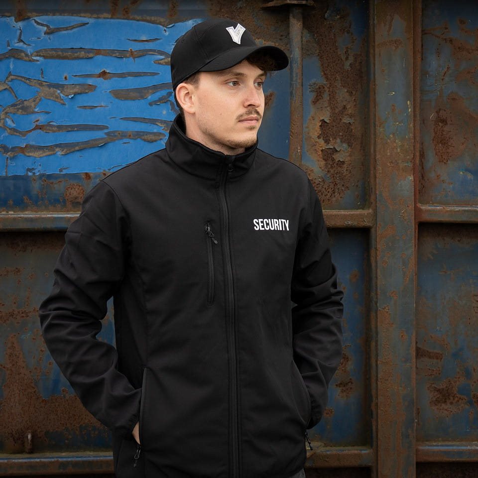 Chaqueta softshell SECURITY negra, vista frontal del producto