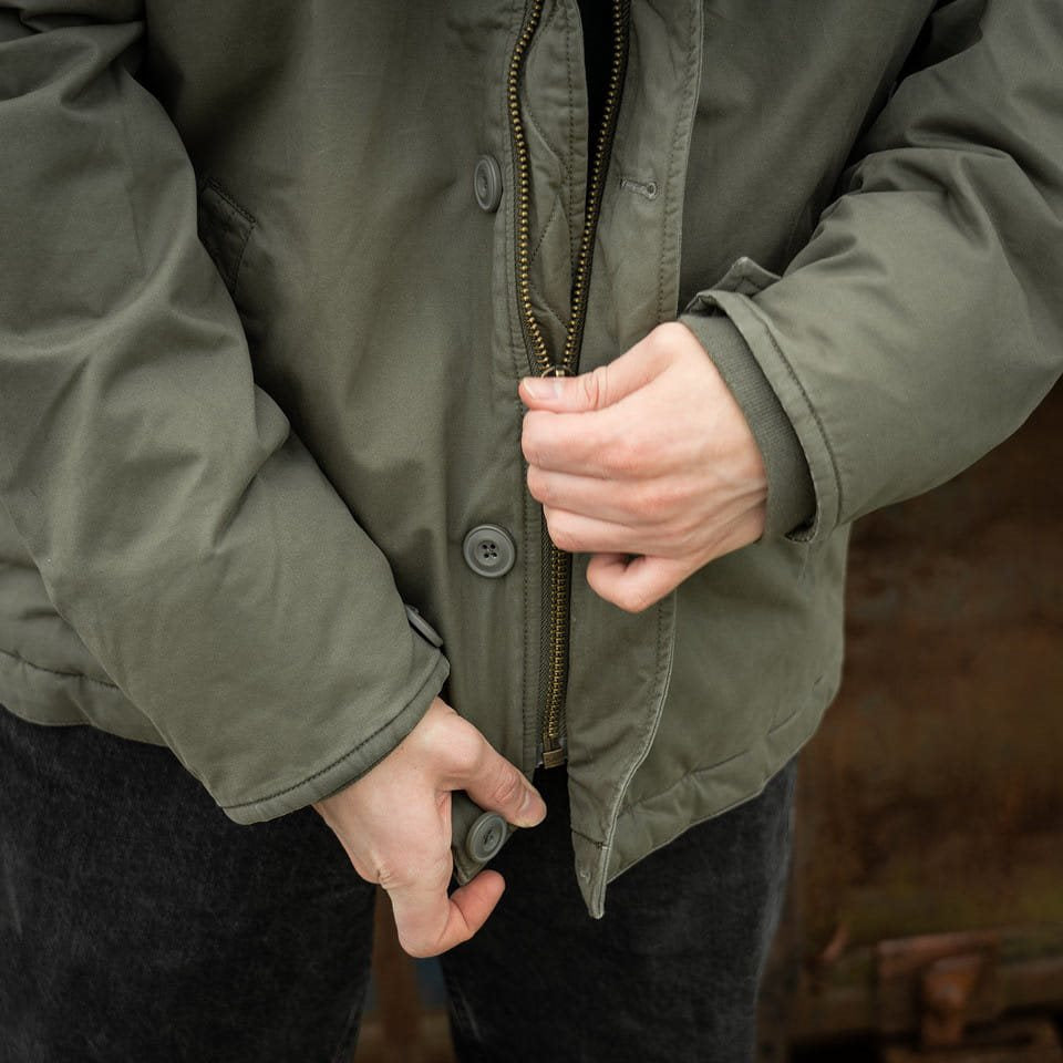 Parka Commander Army verde, parka cálida de algodón con acabado lavado vista frontal
