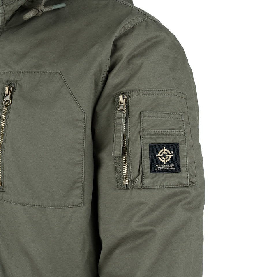 Parka Commander Army verde, parka cálida de algodón con acabado lavado vista frontal
