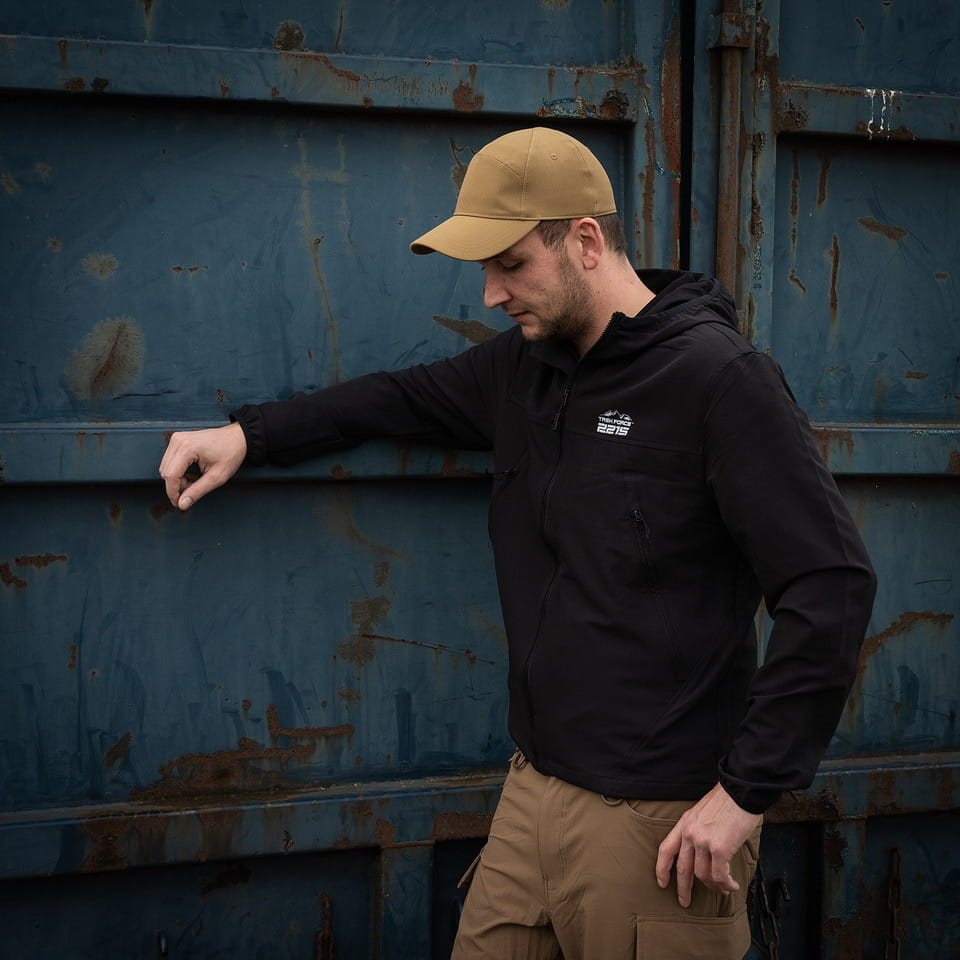 Chaqueta TRAIL softshell negra