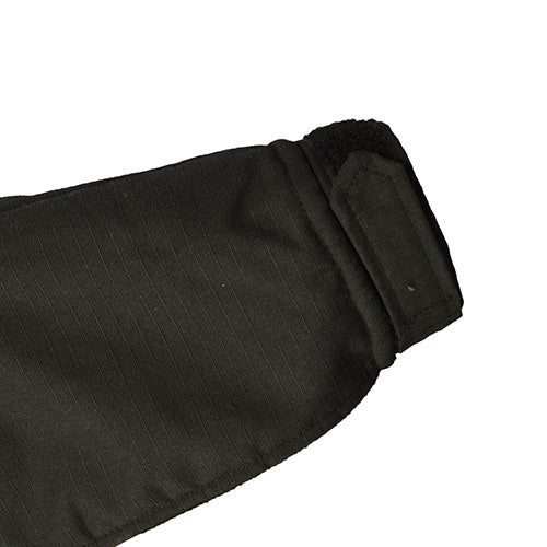 Chaqueta táctica Combat Fleece negra con bolsillos en mangas y paneles velcro para parches
