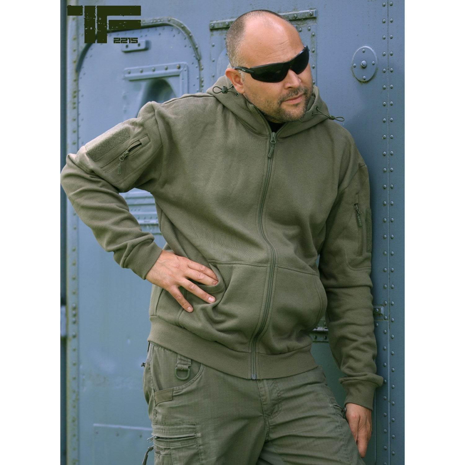 Sudadera TACTICAL TASK FORCE 2215 con capucha, cremallera YKK, bolsillos y paneles VELCRO