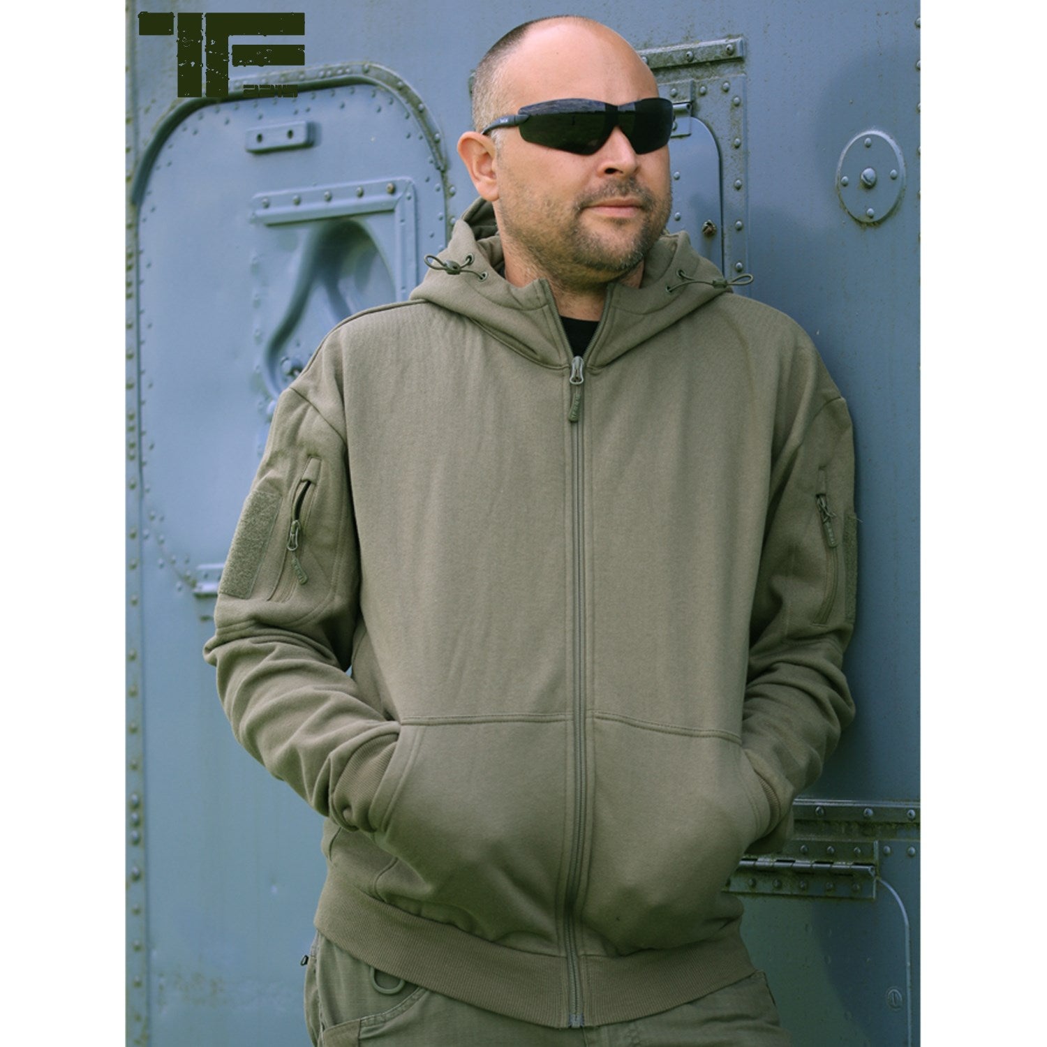 Sudadera TACTICAL TASK FORCE 2215 con capucha, cremallera YKK, bolsillos y paneles VELCRO