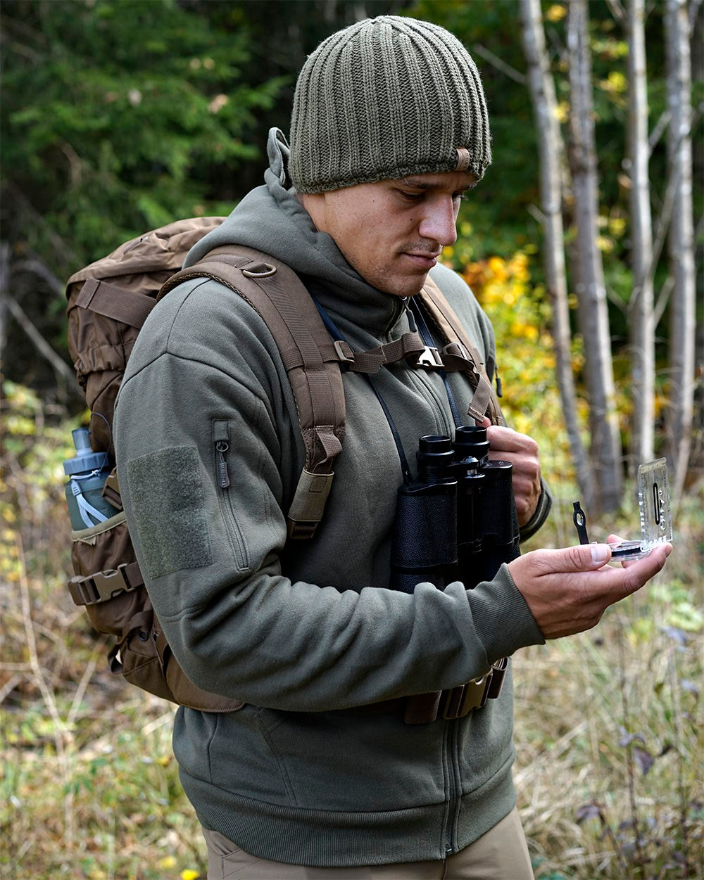 Sudadera TACTICAL TASK FORCE 2215 con capucha, cremallera YKK, bolsillos y paneles VELCRO