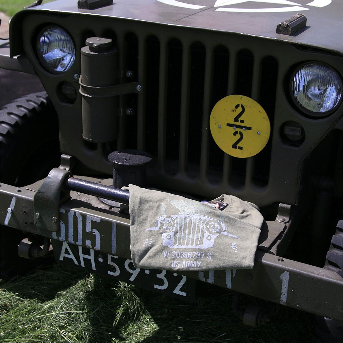 Camiseta JEEP WIYS con máscara y estrella aliada