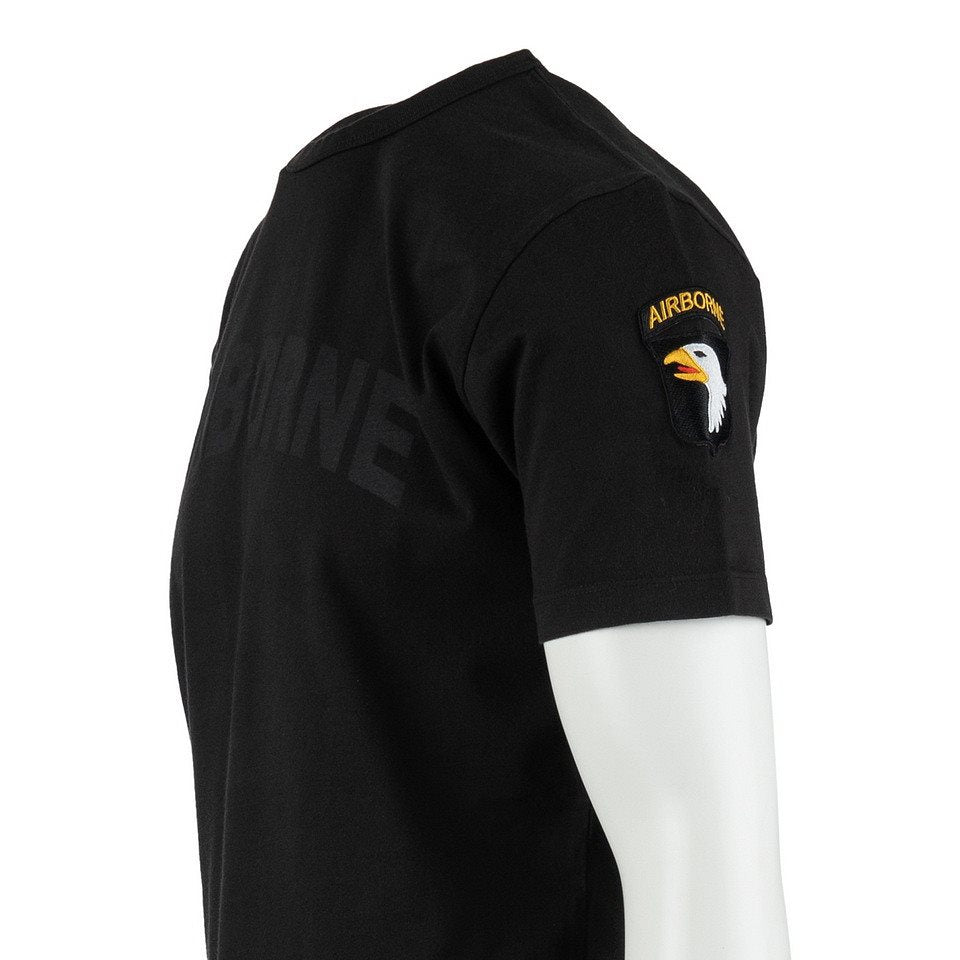 Camiseta AIRBORNE negra con parche de la 101ª División en la manga