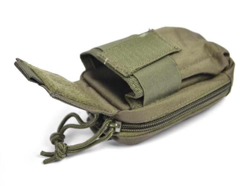 Funda multipropósito acolchada verde para electrónica pequeña (cámara compacta), vista delantera