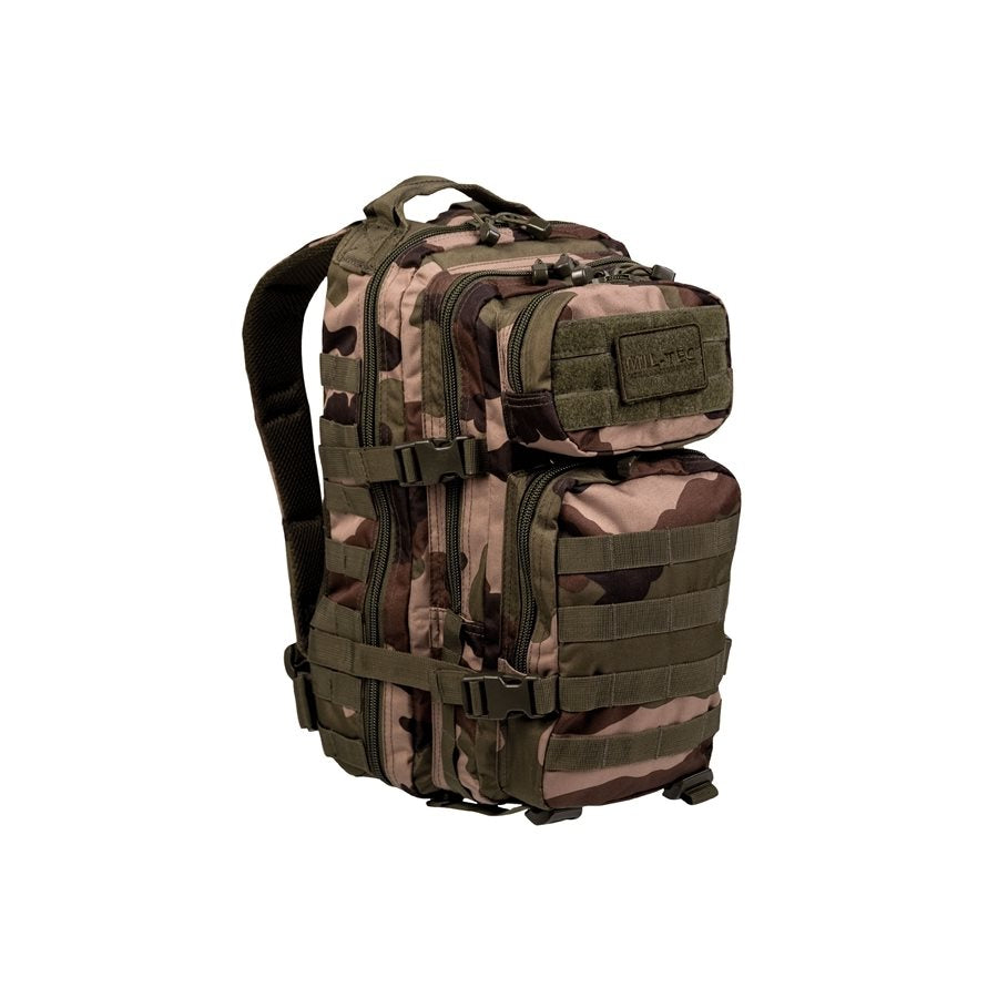 Mochila ASSAULT I pequeña 20 l en color oliva con sistema MOLLE, vista frontal