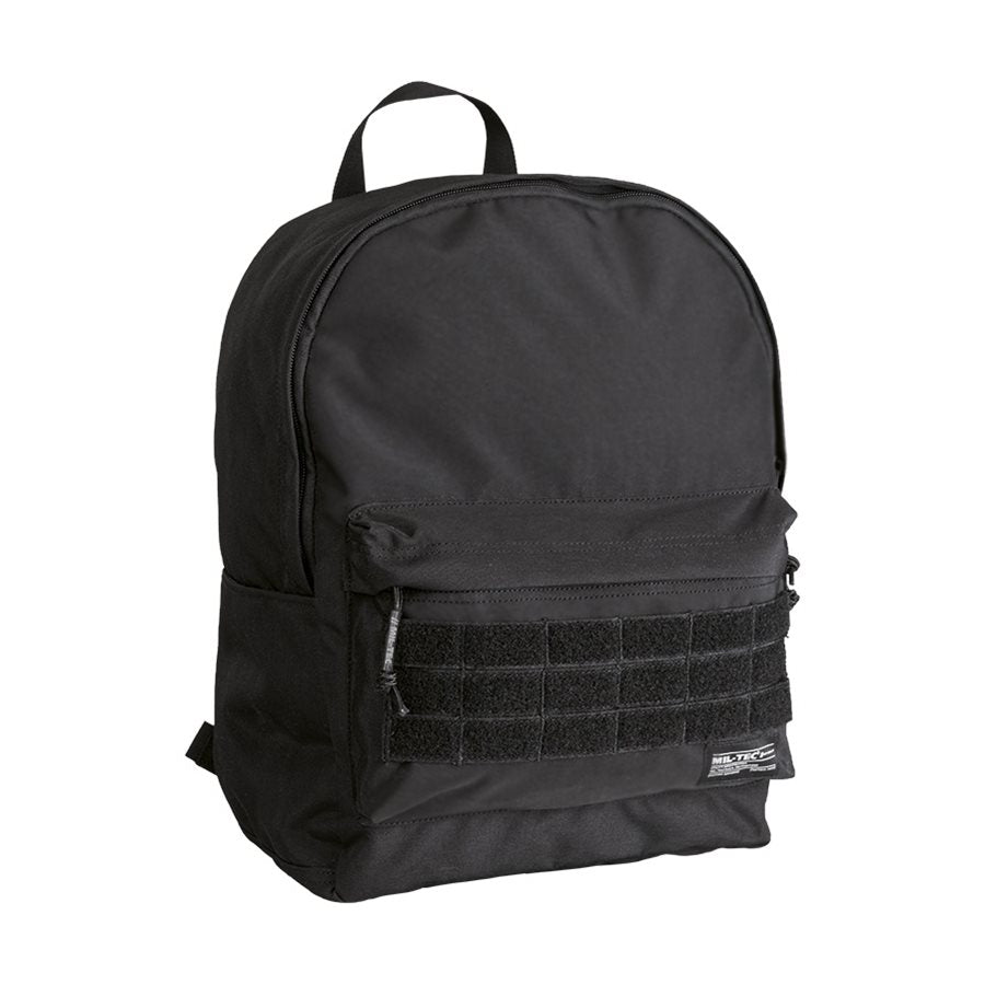 Mochila CITYSCAPE 20 L verde MIL-TEC vista frontal mostrando bolsillo MOLLE y bolsillos laterales