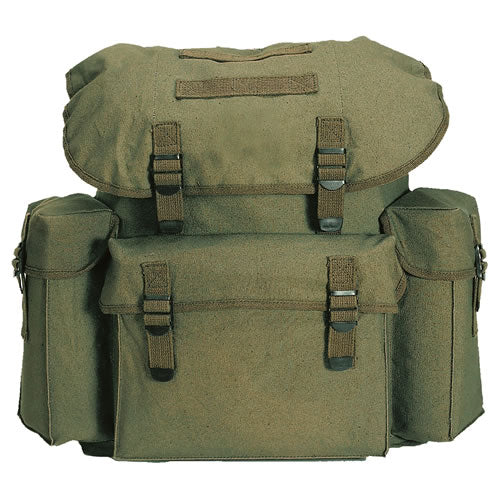 Batoh BW IMPORT malý ZELENÝ, mochila militar pequeña verde de Mil-Tec en vista frontal