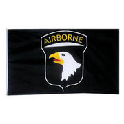 Bandera 101st Airborne 90 x 150 cm con dos ojales metalicos