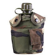 Cantimplora US 1 l con boquilla y funda WOODLAND de Mil-Tec, funda de nylon con bolsillo, forro interior y clips Alice