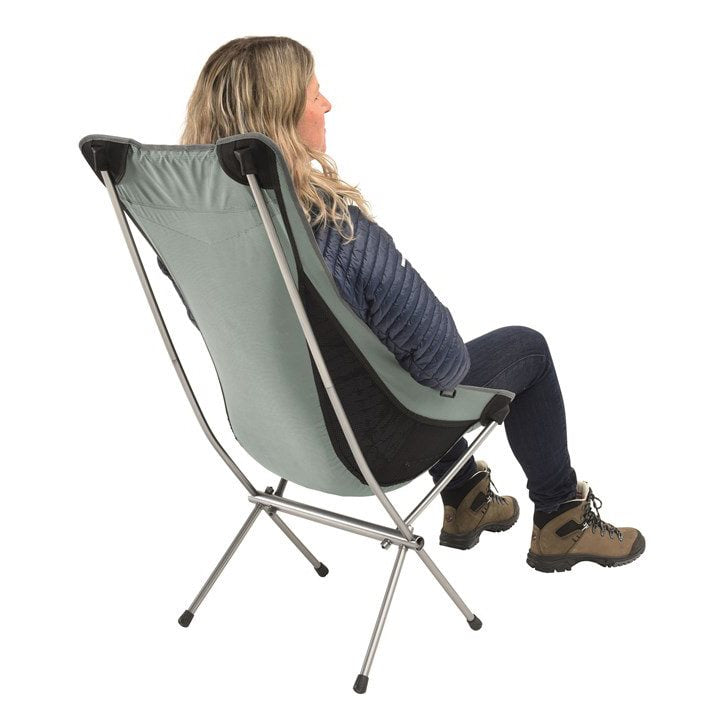 Silla plegable OBSERVER gris con respaldo de malla y armazón de aluminio