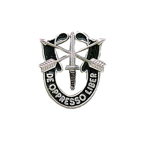 Insignia con emblema 'SPECIAL FORCES CREST'.