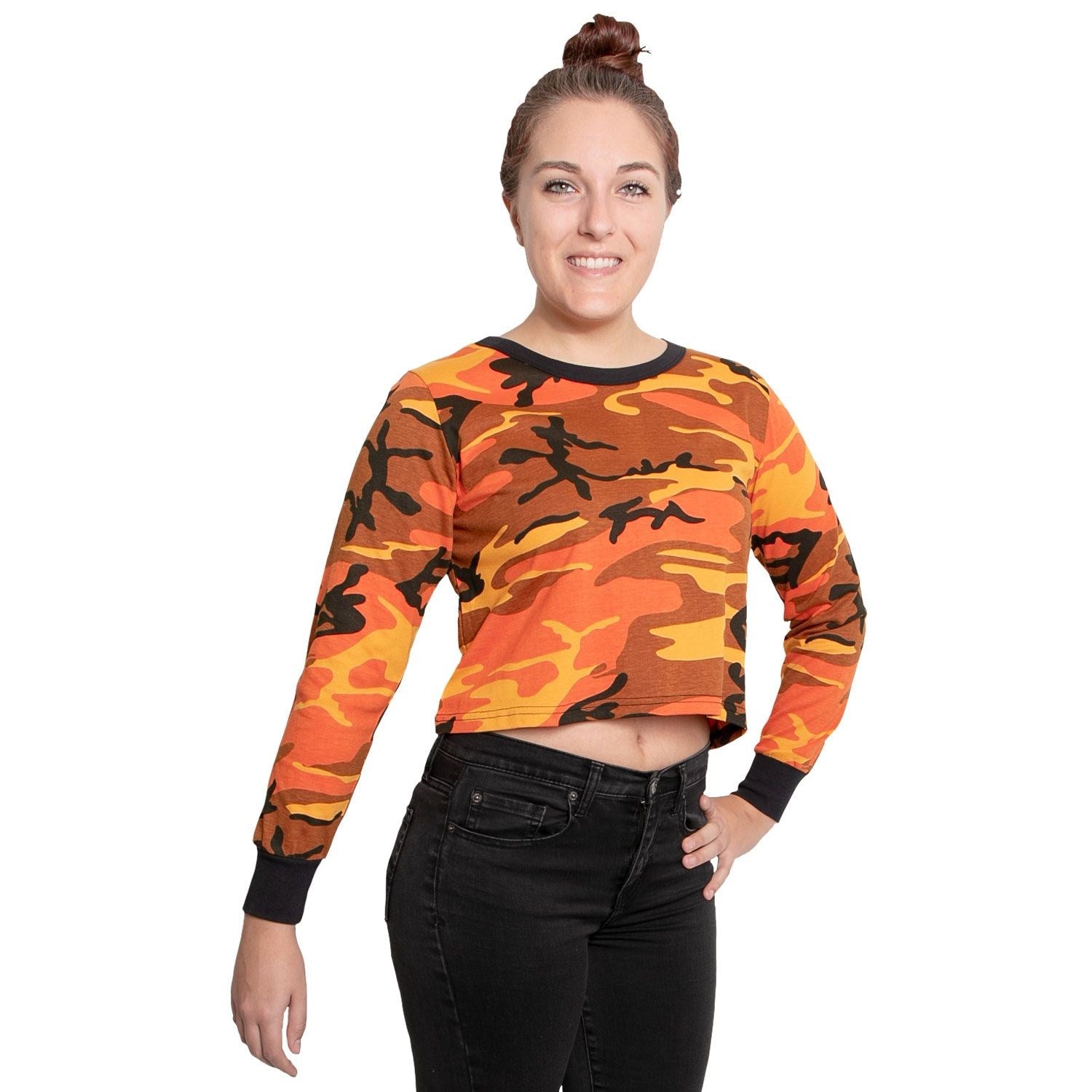 Camiseta crop de mujer manga larga Orange Camo en camuflaje naranja