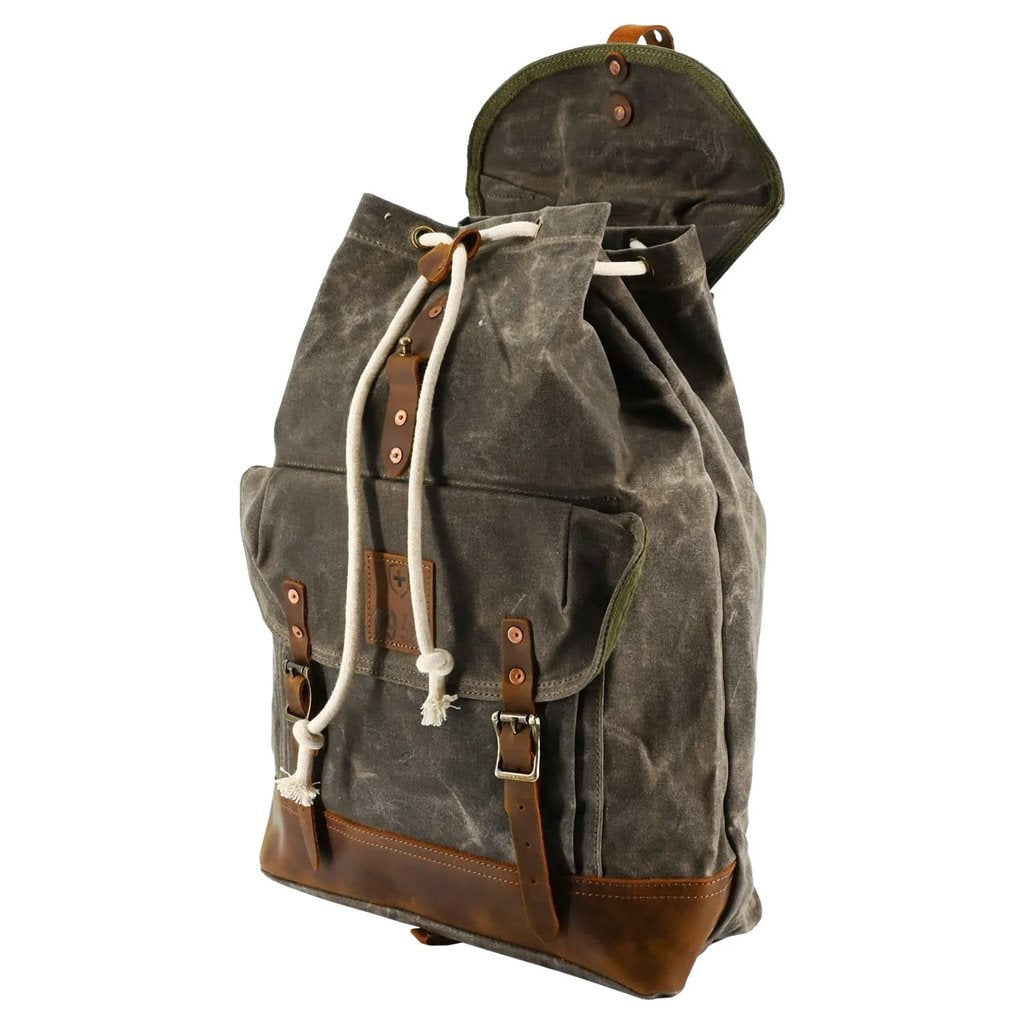 Mochila suiza vintage encerada Bushcraft REPRO en lona de tienda militar