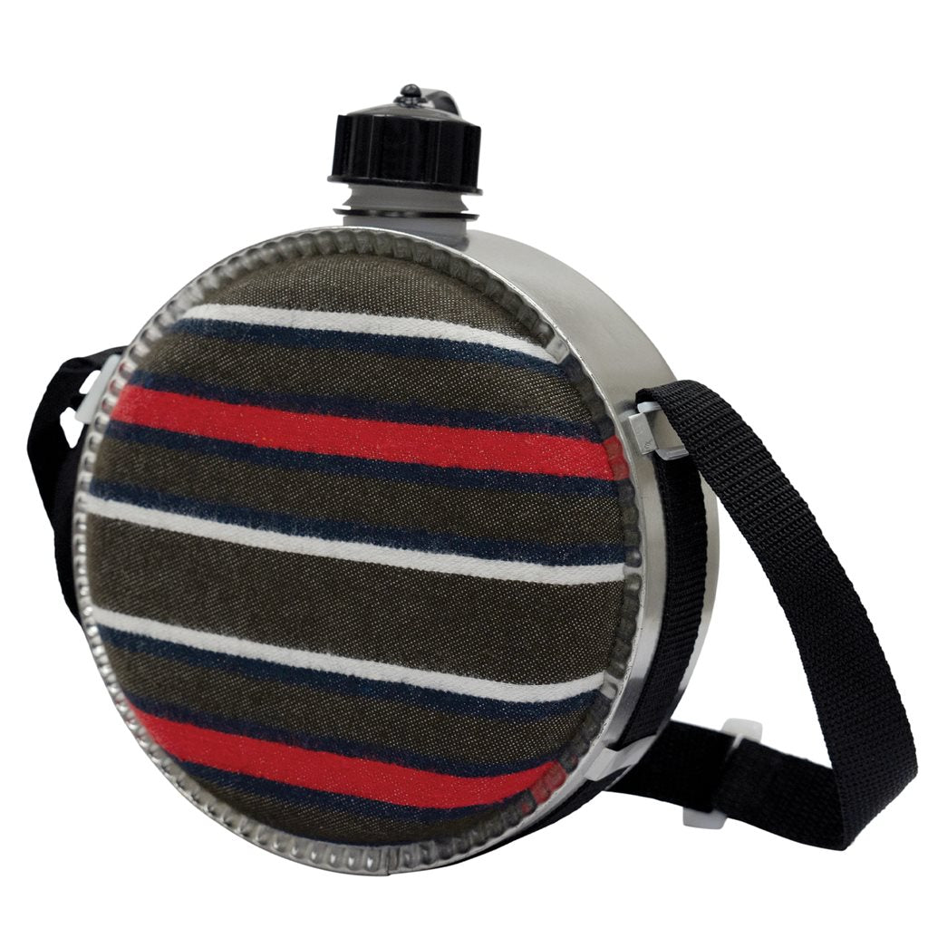 Cantimplora tipo desierto WESTERN FILC 2 Qt con funda textil y correa de hombro