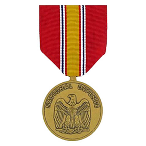 Medalla de bronce US National Defense con águila sobre espada y escudo en reverso