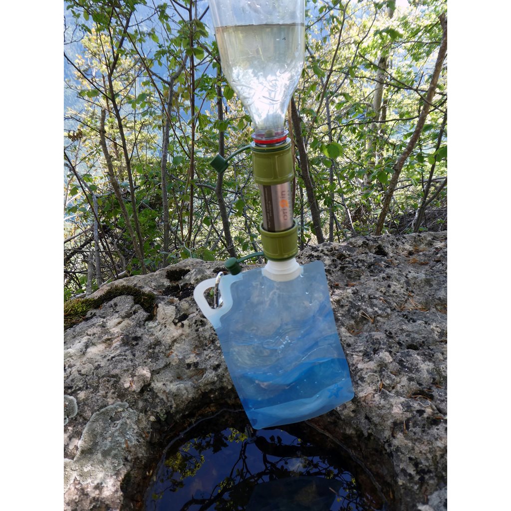 Kit de paja filtrante con botella plegable y manguera