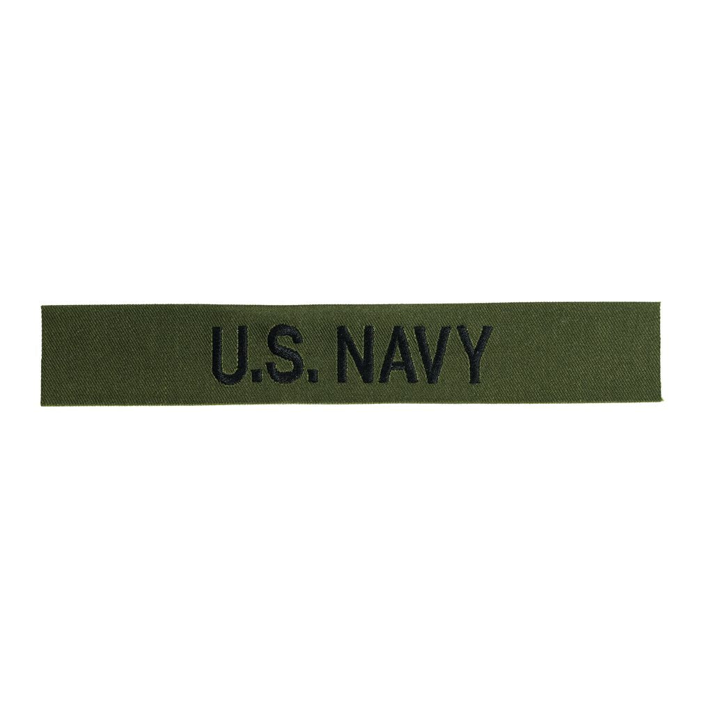 Parche bordado U.S. NAVY, hilo negro sobre fondo oliva, fabricado en Estados Unidos